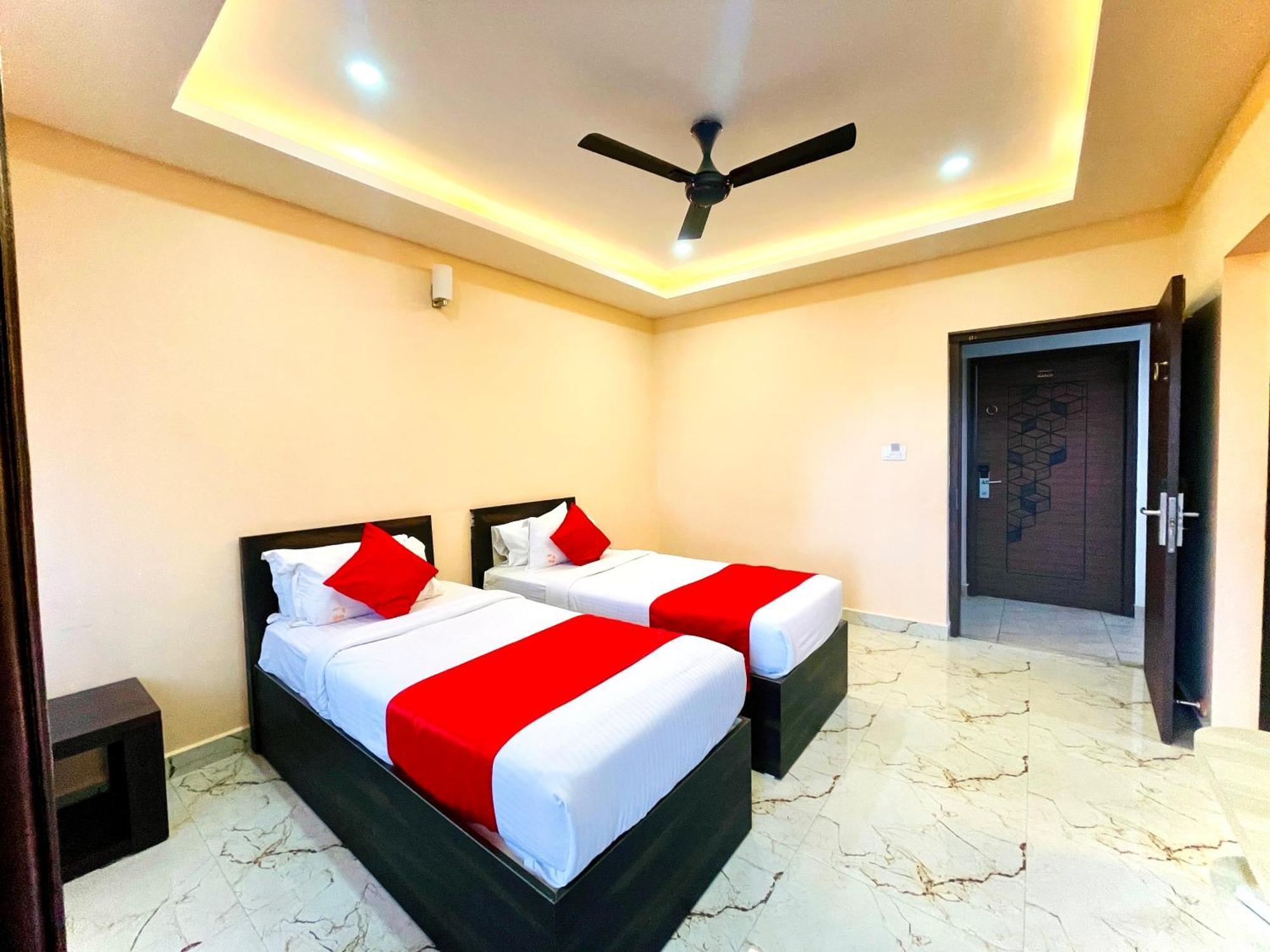 Aura By Agira Hotels Yelahanka Exterior photo